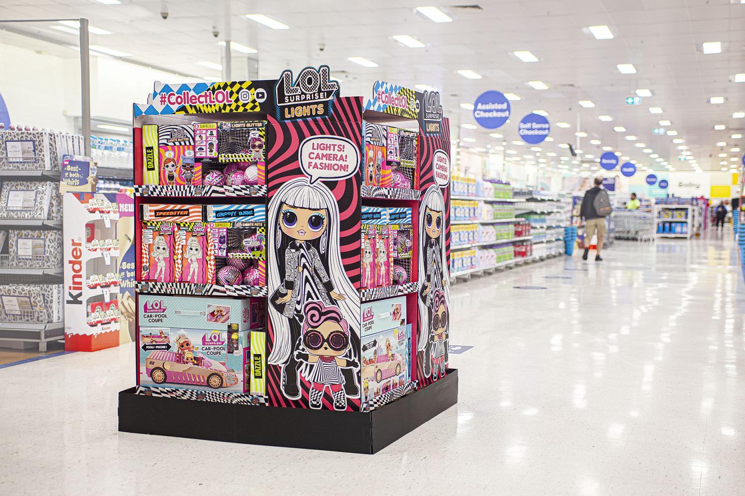 LOL Surprise Pop Up Store-Display-Carrying Case w/lot Of LOL Dolls Mall  Playset